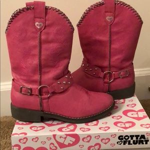 Gotta Flurt cowboys boots!